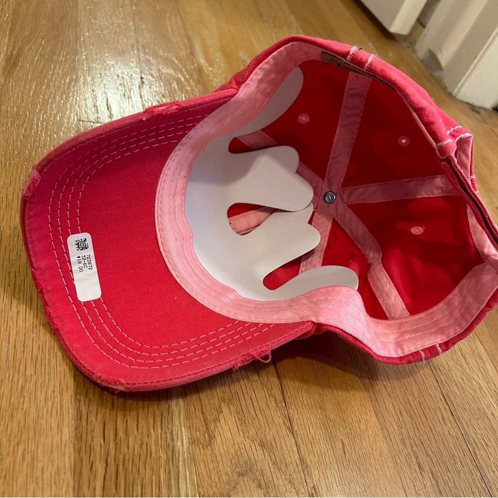 Women’s Hat - Picture 5 of 7